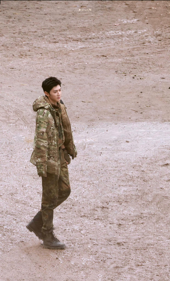 Trần Triết Viễn có một gia đình không trọn vẹn nhưng thành tích học tập vẫn rất tốt.