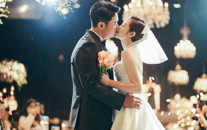 Dân tình mừng rõ khi mỹ nhân Hẹn Hò Chốn Công Sở thông báo có con đầu lòng Ảnh 2