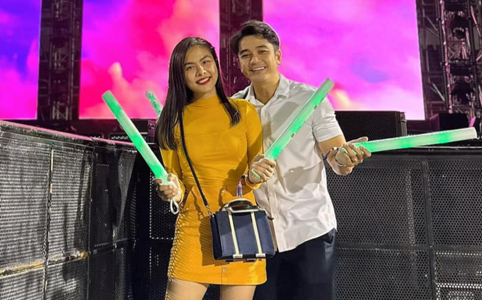 Gia đình Vân Trang - Thuý Diễm 'trốn con' đi đu Westlife Ảnh 2