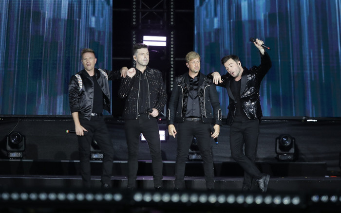 Concert của Westlife tại Việt Nam nhận về loạt bức xúc từ khán giả: BTC chương trình nói gì? Ảnh 2