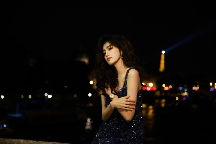 Bạch Lộc - Dương Tử đụng độ tạo hình: Người được khen cá tính, người bị chê lòe loẹt Ảnh 1