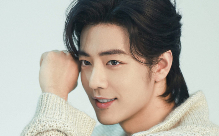 Tiêu Chiến công khai 'thả thính' ai đó, còn đề cập đến chuyện 'đúng thời điểm' Ảnh 2