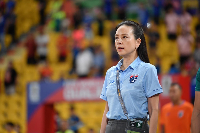 Truyền thông Thái Lan đã thông tin về chuyện Madam Pang rộng đường làm Chủ tịch Liên đoàn bóng đá Thái Lan (FAT).