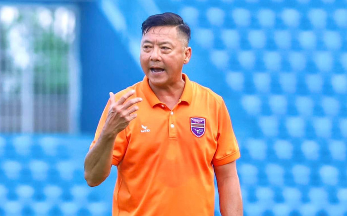 Nghịch lý dùng người của HLV Lê Huỳnh Đức và HLV Troussier Ảnh 2