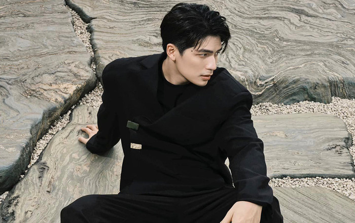 Phiên bản trẻ của Mạnh Trường là sao nam đa tình nhất màn ảnh Việt, một lúc nói lời yêu với hai người đẹp Ảnh 2