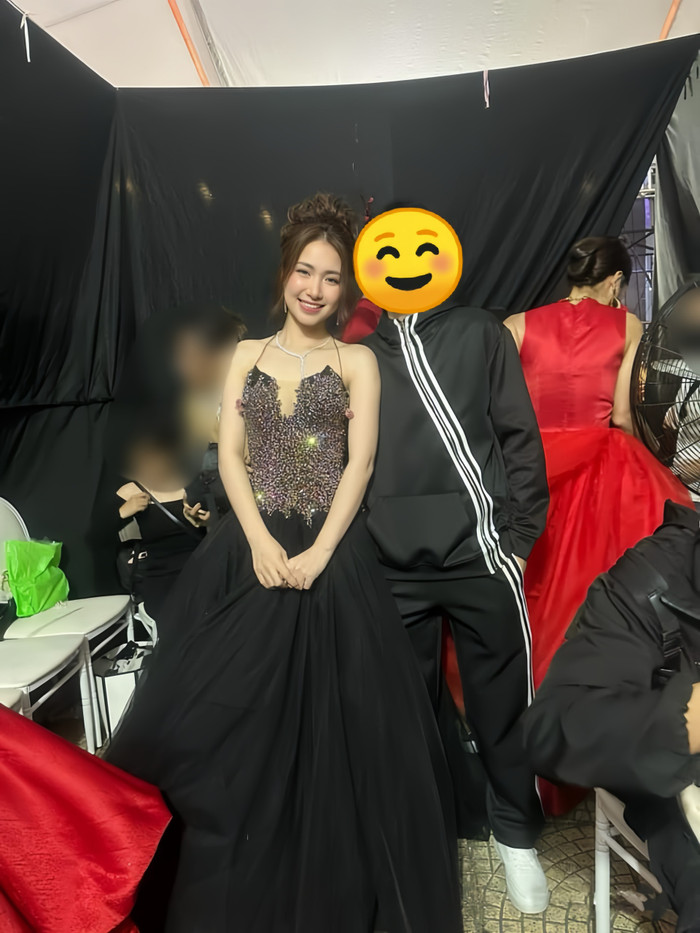 Dù đã là “mẹ 1 con”, song visual của Hòa Minzy được nhiều khán giả nhận xét là ngày một mặn mà, thăng hạng đáng kể theo thời gian.  