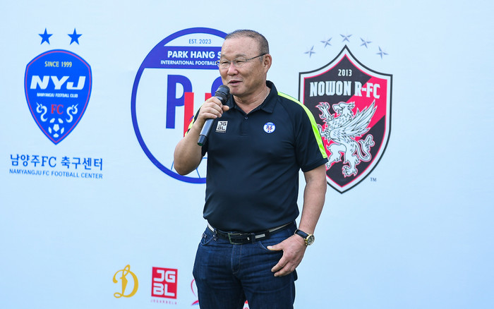 HLV Park Hang Seo báo tin cực vui, quyết cống hiến hết mình cho bóng đá Việt Nam Ảnh 2