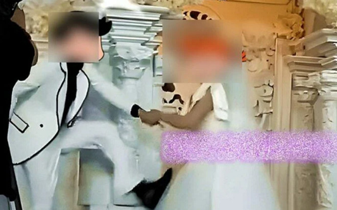 Đang làm lễ cưới thì nhận được tin nhắn lạ, chú rể bất ngờ đạp ngã cô dâu Ảnh 2