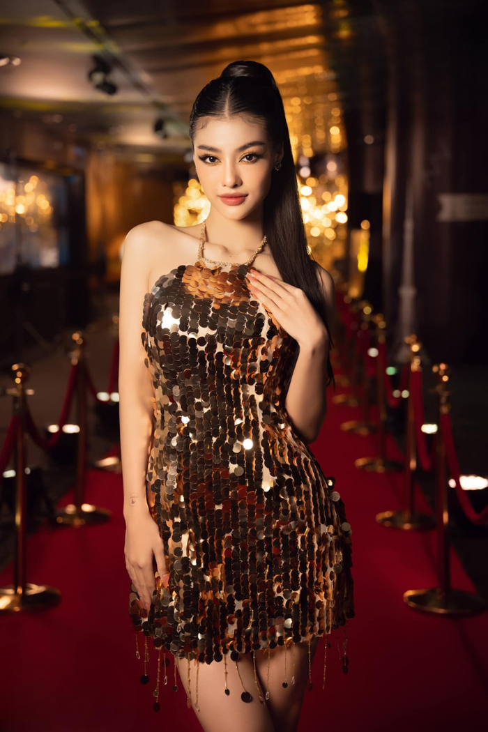Một bộ phận khán giả đã dành lời khen cho sự 'lột xác' của Á hậu Kiều Loan.