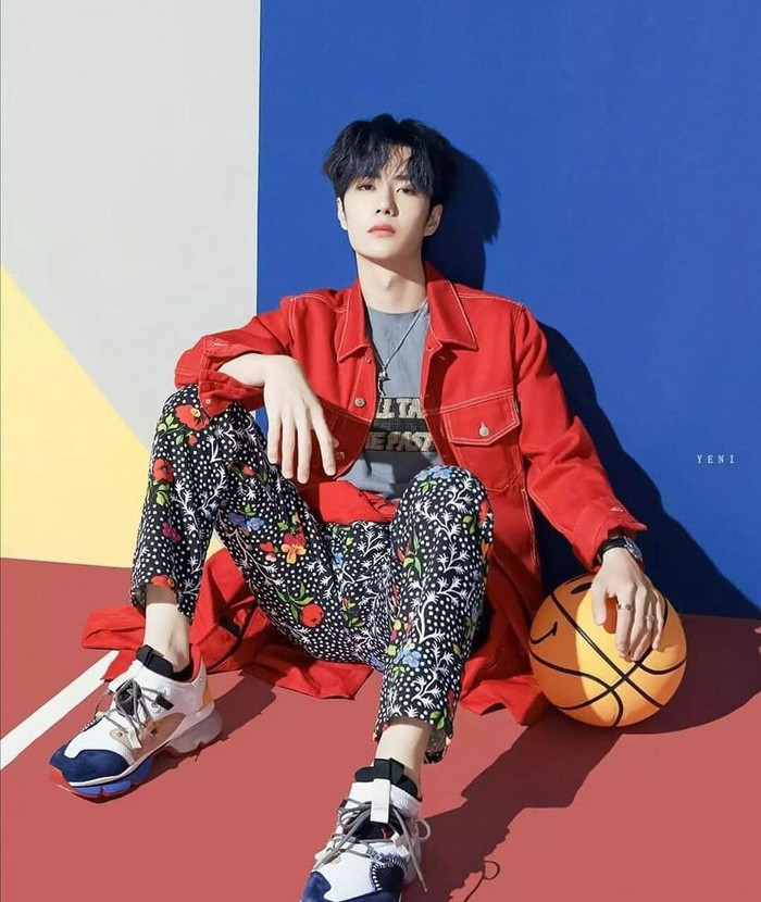 Nhiệt Liệt trở thành phim điện ảnh đề tài thể thao có doanh thu cao nhất lịch sử.