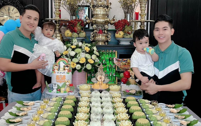 Hà Trí Quang - Thanh Đoàn tổ chức thôi nôi cho cặp song sinh, tiết lộ mong ước giản đơn Ảnh 2