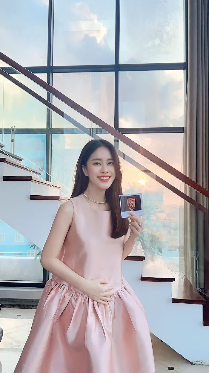 Ngô Mai Phương đăng tải ảnh phiếu siêu âm thai vào giữa tháng 7