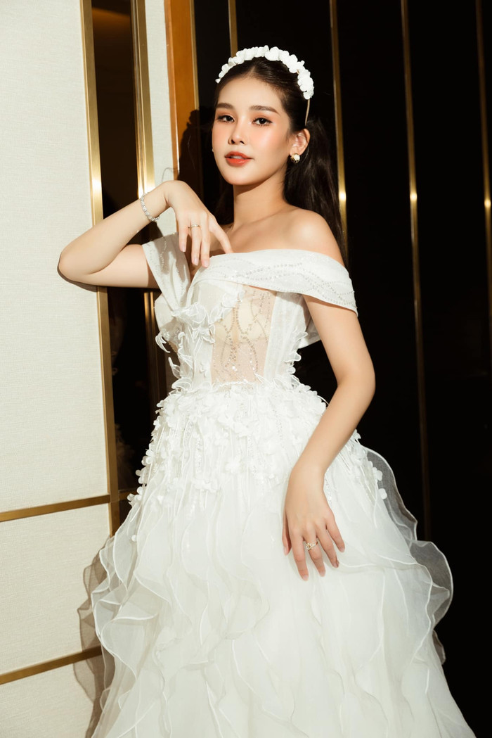 Vợ chồng Lê Âu Ngân Anh đang hồi hộp chờ đợi ngày quý tử đầu lòng chào đời