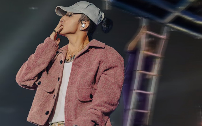 Một nam ca sĩ gặp sự cố trong lúc Sơn Tùng đang biểu diễn trên sân khấu, dân mạng bức xúc Ảnh 2