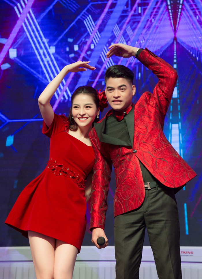 Saka Trương Tuyền và bạn trai từng lên kế hoạch tổ chức lễ cưới nhưng phải dời lại vì bị ảnh hưởng bởi dịch Covid-19.