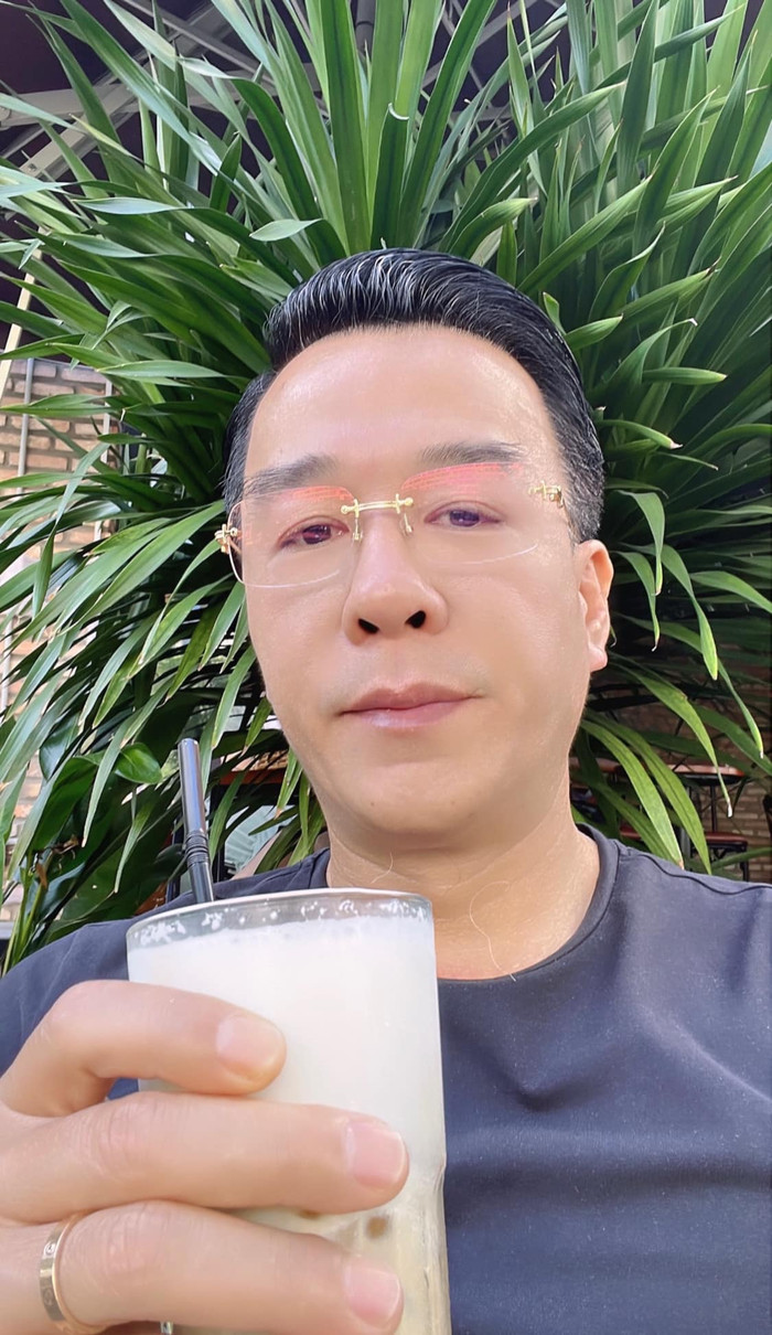 Hình ảnh mới mà 'vua cá Koi' đăng tải nhận được nhiều sự chú ý từ cộng đồng mạng