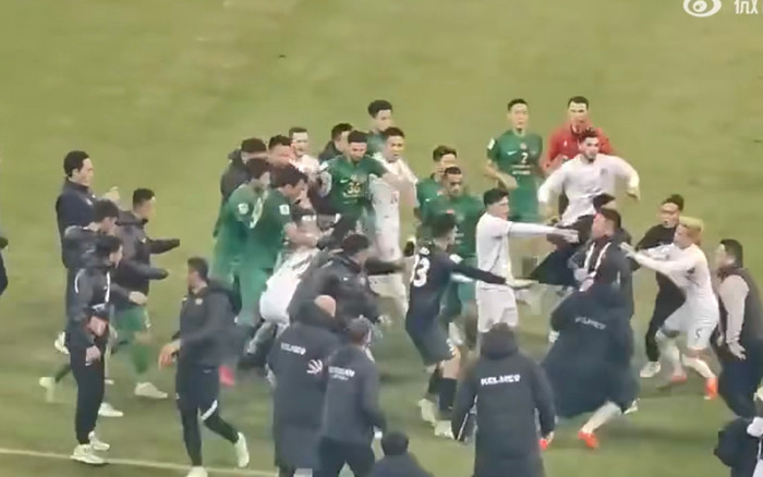 Cầu thủ Trung Quốc và Thái Lan đánh nhau như phim hành động ở giải đấu số 1 châu Á Ảnh 2