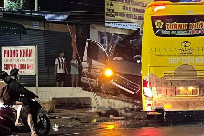 Vụ tai nạn thảm khốc khiến 5 người thiệt mạng