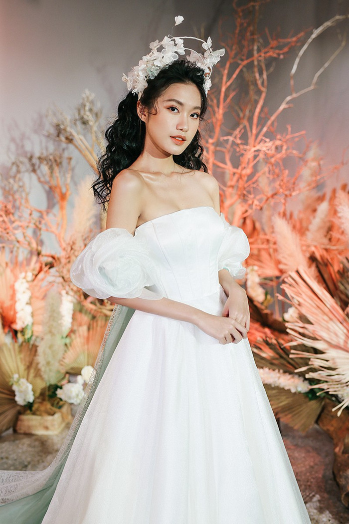 Doãn Hải My cho biết tin tưởng, yêu thương bạn đời và sẵn sàng với quyết định kết hôn. 