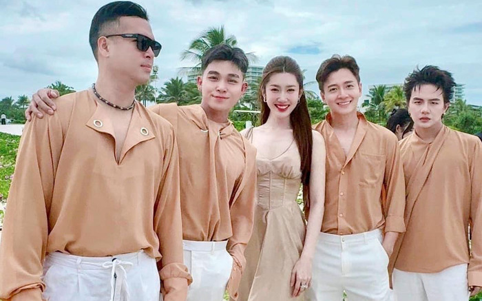 Dàn khách mời lên đồ đồng điệu trước giờ G đám cưới Puka - Gin Tuấn Kiệt, cả showbiz hội ngộ! Ảnh 2
