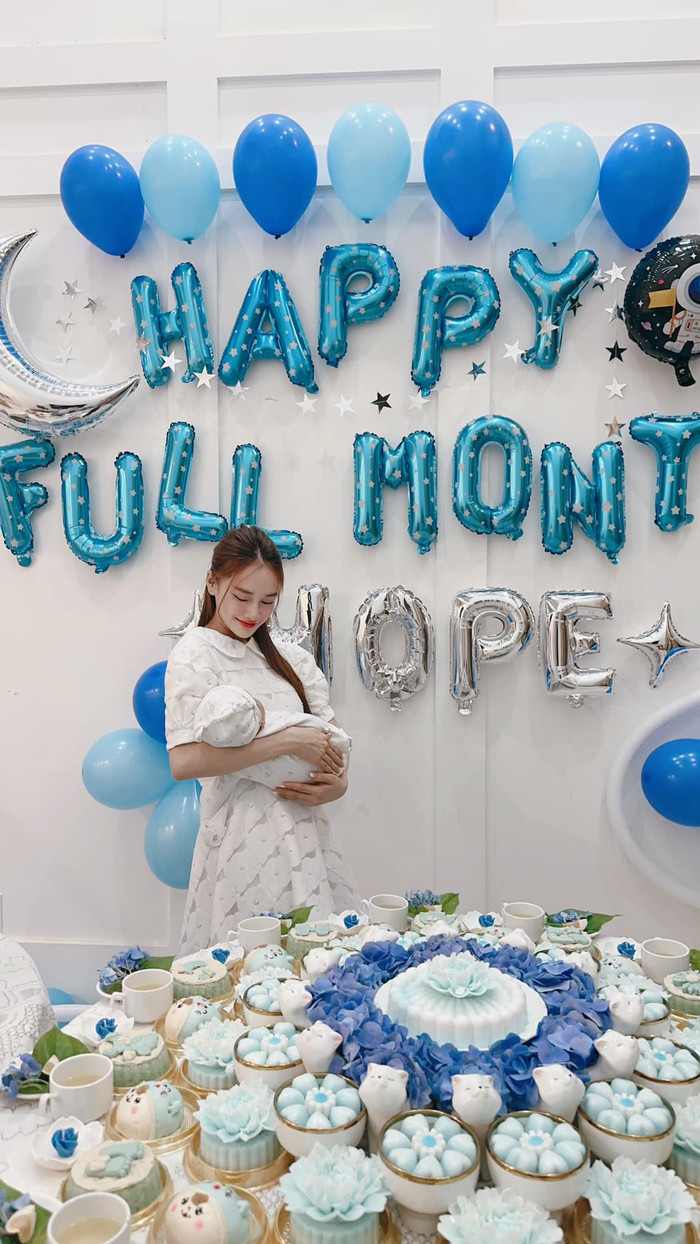 Sắc vóc sau 1 tháng của sinh con của bà xã Trường Giang. 