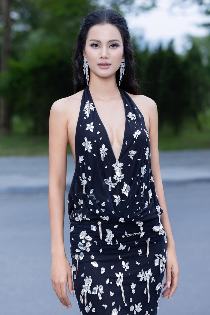 Á hậu 1 MUV 2023 được nhận xét là đang 'chín muồi' nhan sắc, kỹ năng catwalk chuyên nghiệp.