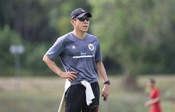 Trả lời truyền thông Hàn Quốc, HLV Shin Tae Yong tự tin tuyển Indonesia có đến 80% cơ hội vượt qua vòng loại thứ hai World Cup 2026.