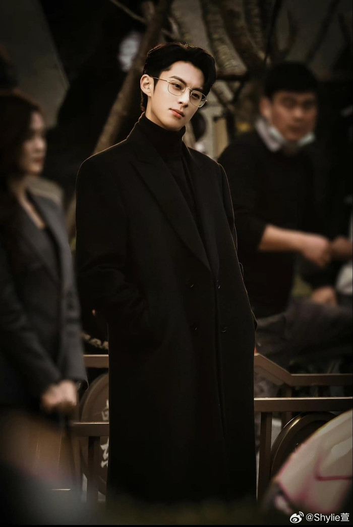 Choáng ngợp với loạt ảnh chuẩn tổng tài 'xé sách bước ra' của Vương Hạc Đệ Ảnh 7