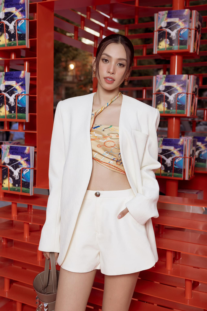 Tiểu Vy là gương mặt đang phủ sóng dày đặc trên các sàn diễn thời trang, show truyền hình lớn nhỏ.