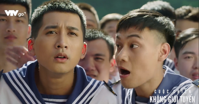 Hiếu được tuyên dương khi đi lính.