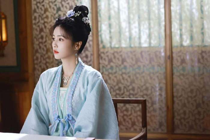 Bạch Lộc – Triệu Lộ Tư có chung số phận: Bị mẹ ruột xem thường, sống xa nhà từ bé Ảnh 1