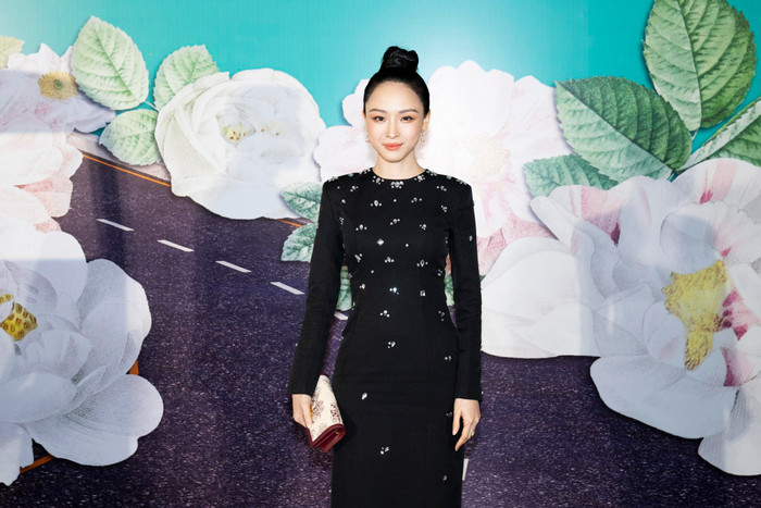 Trương Hồ Phương Nga nhan sắc ngày càng thăng hạng. Đây là lần hiếm hoi cô lộ diện ở một sự kiện giải trí