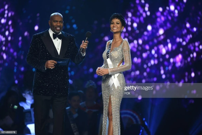 Nam MC Steve Harvey tiếp tục vắng mặt