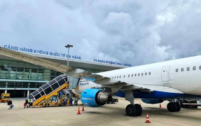 Chuyến bay Đà Nẵng - Hà Nội phải dừng khẩn cấp vì 2 hành khách tung tin bất ngờ Ảnh 2