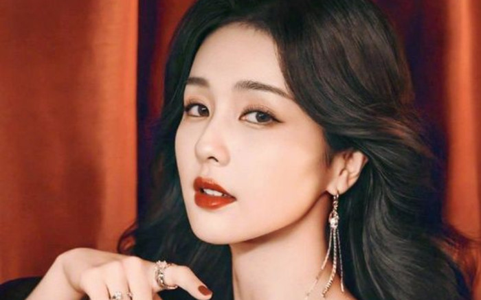 Bạch Lộc lao đao mặc dù có tận hai phim lên sóng, tất cả chỉ tại người này Ảnh 2