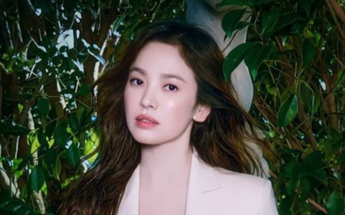 Lộ diện mỹ nam từng 'cả gan' ghẻ lạnh Song Hye Kyo, hóa ra là người quen Son Ye Jin Ảnh 2