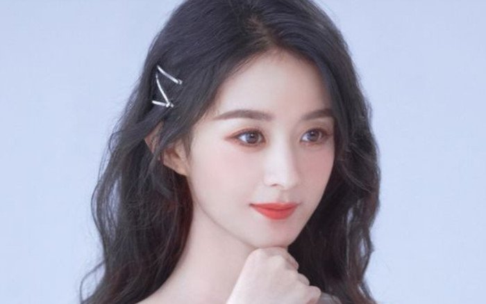 Triệu Lệ Dĩnh lộ clip ôm ấp thân mật một đàn em, soi ra mới thấy là nhân vật đặc biệt Ảnh 2