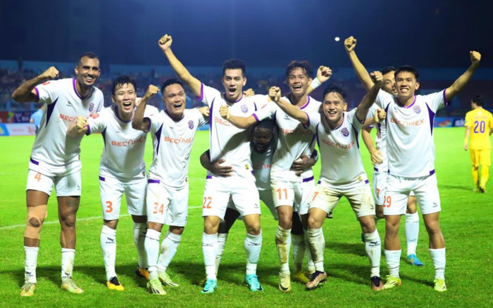 HLV Lê Huỳnh Đức đưa Bình Dương vào top 3: Cuộc đua vô địch bắt đầu? Ảnh 2