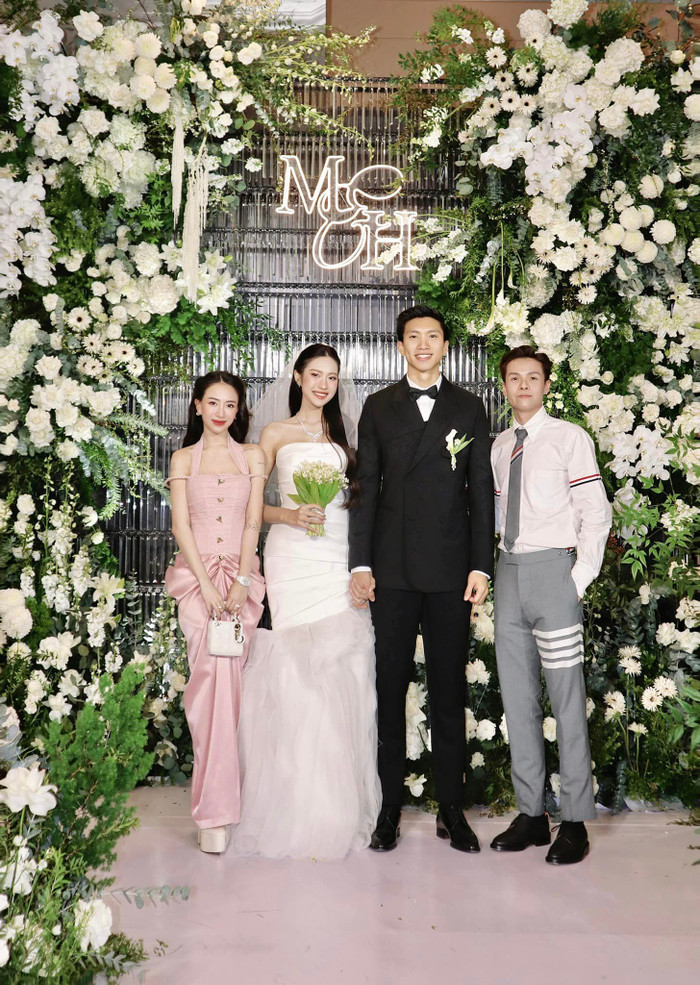 Vợ chồng Joyce Phạm có mối quan hệ thân thiết với Đoàn Văn Hậu và Doãn Hải My