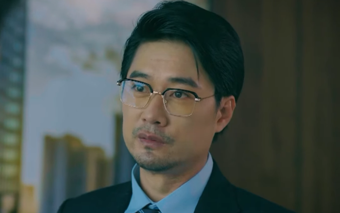 Lâm được sếp giao cho bản thiết kế của Dương.