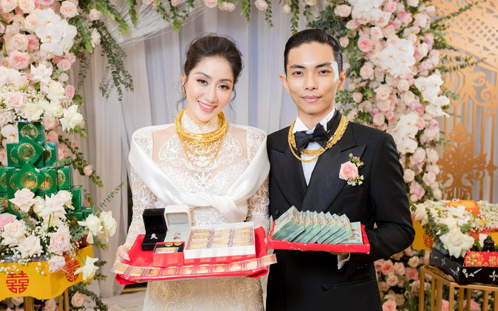 Bồi hồi về lễ đính hôn đã diễn ra một năm, Khánh Thi và Phan Hiển tiếp tục làm đám cưới? Ảnh 2