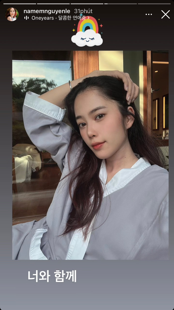 Nam Em lộ rõ thần thái nhợt nhạt, khuôn mặt hốc hác khi đi nghỉ dưỡng