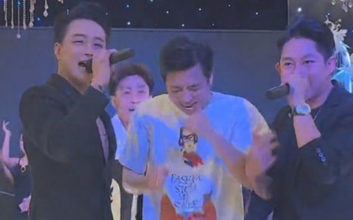 Hai thành viên HKT từng có xích mích, nay đứng chung sân khấu: 'Quá khứ không đẹp hãy cho vào quá khứ' Ảnh 2