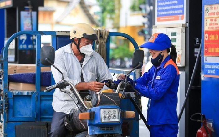 Từ 15h chiều nay (14/2): Giá xăng dầu giảm mạnh Ảnh 2