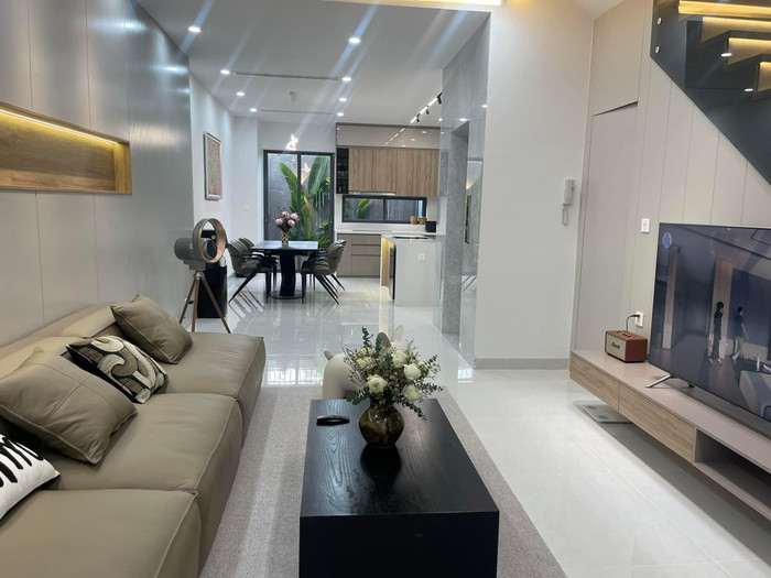 Đây là món quà 2 vợ chồng nam ca sĩ nỗ lực, cố gắng trong những năm qua. 