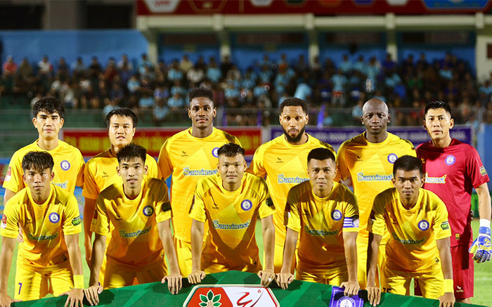 Nghịch lý bóng đá Việt Nam: Cầu thủ Khánh Hoà làm sao để đòi được tiền bị nợ? Ảnh 2