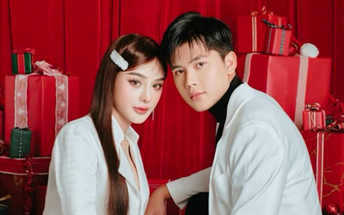 Lâm Khánh Chi trẻ lại đôi mươi, tình tứ bên trợ lý kém 21 tuổi để lộ một điểm cho thấy yêu đúng người Ảnh 2