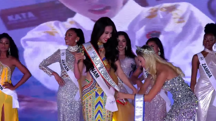 Lê Nguyễn Ngọc Hằng đăng quang Á hậu 2 - Miss Intercontinental 2023 Ảnh 2