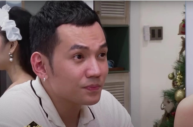 Lý Bình tiết lộ những góc khuất trong hôn nhân với Phương Trinh Jolie.