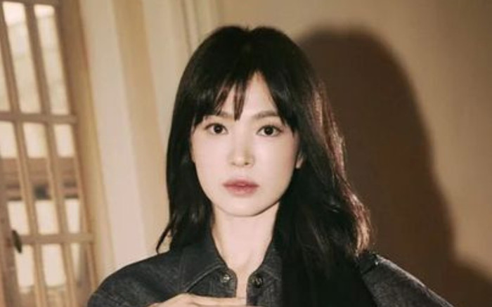 Song Hye Kyo bất ngờ được khen vì thái độ làm việc chuyên nghiệp, thế này thì bảo sao Lee Min Ho không mê Ảnh 2